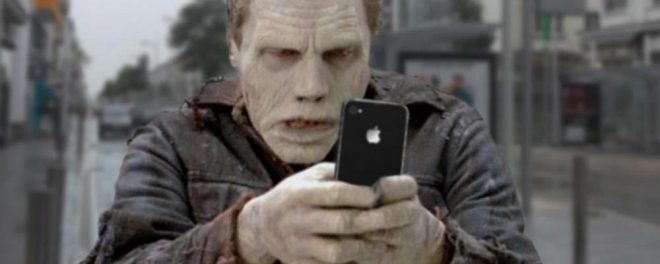 zombie-with-phone-2-832x470